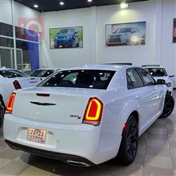 كرايسلر 300